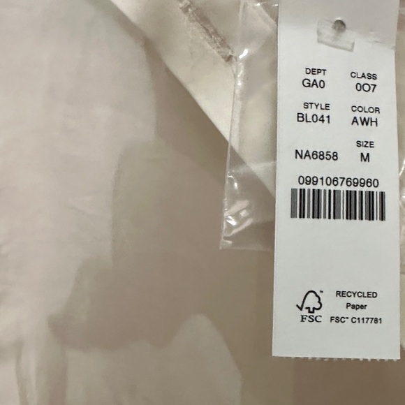 Elegant J Crew Cream Blouse - Picture 7 of 7